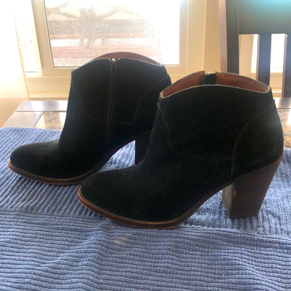 Lucky Brand black booties